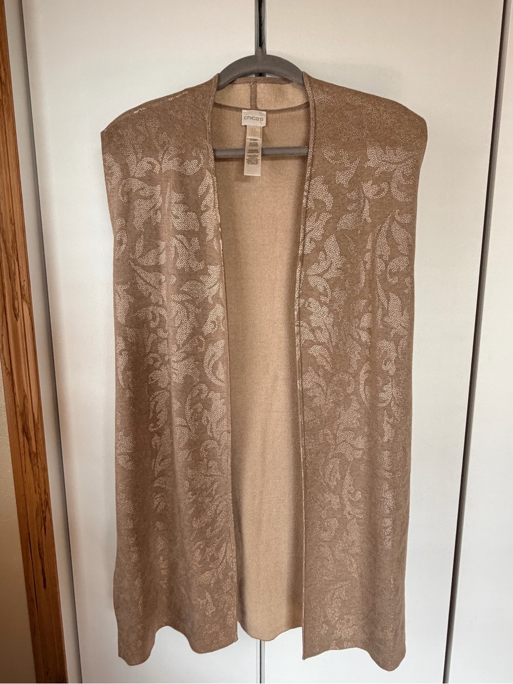 Chico's Lightweight Open-Front Knit Vest in Beige